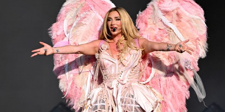 Kesha Pays Tribute to Dolly Parton With ‘Old Flames (Can’t Hold a Candle to You)’ Cover