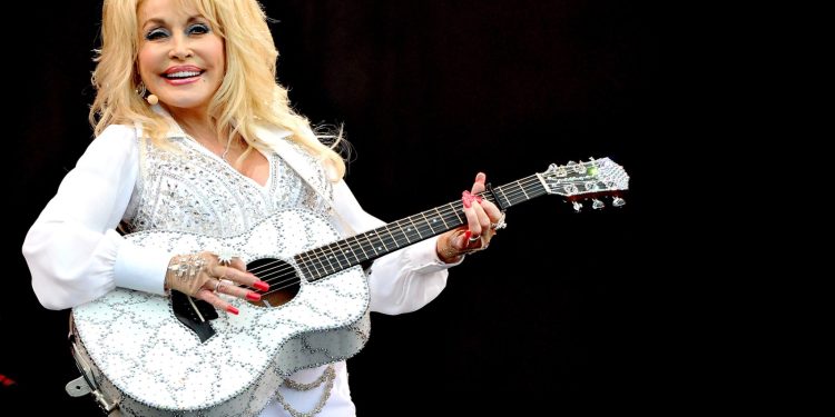 Dolly Parton’s Streams Soar More Than 2,000 Percent After Her Death