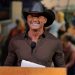 Tim McGraw Reacts After Falling Onstage During Cincinnati Concert