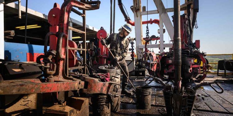 Scramble for gas assets pushes dealmaking to decade high