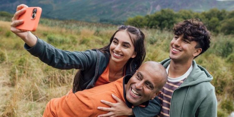 20 Expert-Backed Tips To Make Your Family Vacation Even Better