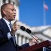 Democrats keep pressure on Hakeem Jeffries to punish rogue members
