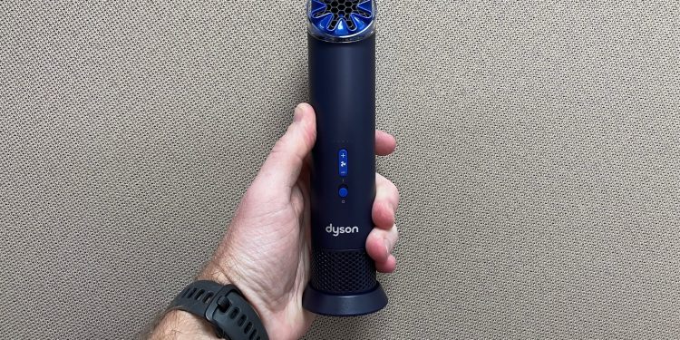 The 8 Best Handheld Fans for Surviving Late-Summer Heat Waves