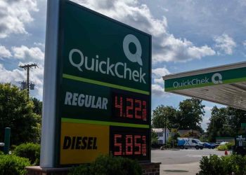 ‘It sucks’: petrol prices test Trump voters in New Jersey
