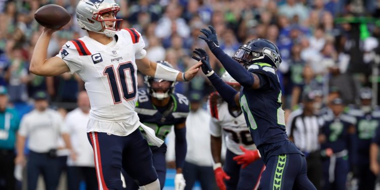 Self-learning AI releases NFL picks, score predictions every Week 3 game