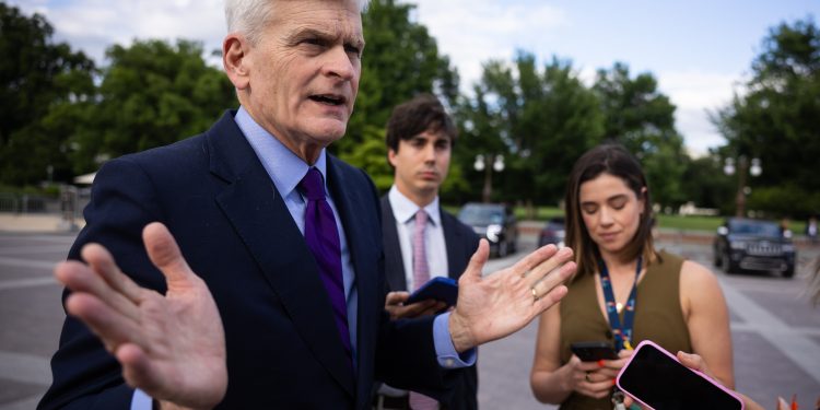 Battered by gas prices at the polls, GOP faces key Iran war vote