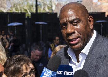 “Rest in Peace My Friend”: Magic Johnson, Pau Gasol Pay Heartfelt Tribute to Legendary Lakers Voice Lawrence Tanter