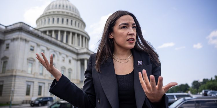 AOC, 9 other House Dems sign on to AI superintelligence ban