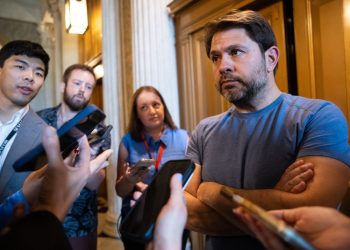 Gallego grades Democrats on their midterm messaging to men