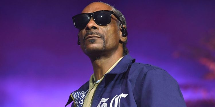 Snoop Dogg to Host VMAs as Show Returns to West Coast