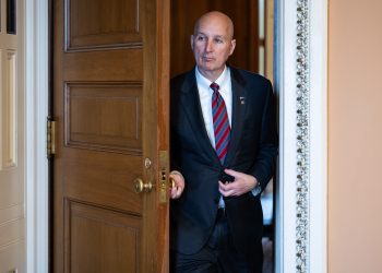 Senate to vote on member stock trading bill