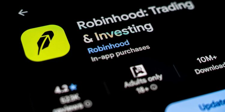 Multiple Analysts Are Lifting Robinhood (HOOD) Stock Price Targets and Here’s Why