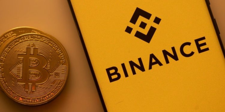 Binance Reserves Hit 693,000 BTC as Bitcoin’s Price Faces $85K Wall