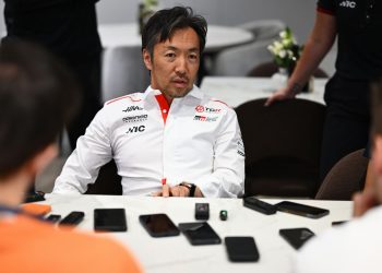 Komatsu révèle pourquoi Haas F1 se sépare d’Ocon