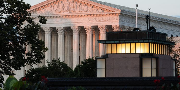 Centrist Dem’s Supreme Court plan boosts momentum for revamp