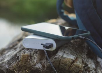 What’s The Average Lifespan Of A Portable Battery Bank?