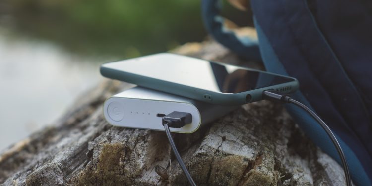 What’s The Average Lifespan Of A Portable Battery Bank?