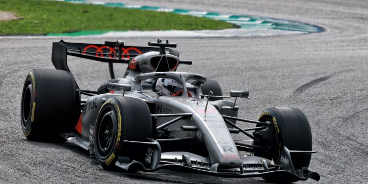 Plus de 100 tours pour Audi F1 lors de la première journée à Sepang
