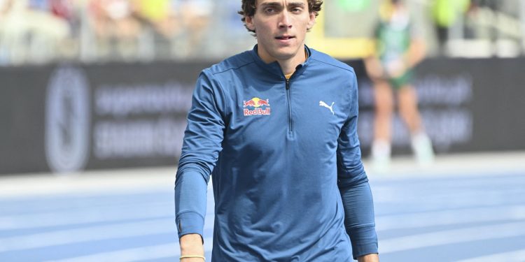 Mondo Duplantis Takes Track and Field Break for Injury Recovery Following Multiple Setbacks