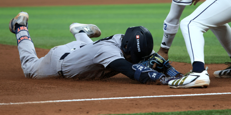 Division Series Game 1 winners and losers: Austin Wells’ baffling baserunning decision dooms Yankees