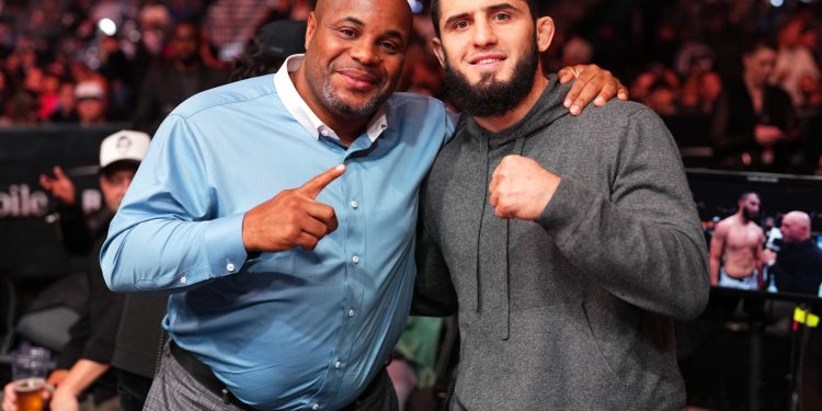Daniel Cormier admits Islam Makhachev doesn’t have what it takes to achieve historic feat in the UFC