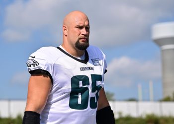 ‘Best Right Tackle in the NFL,’ ‘End of an Era’ — Jason Kelce, Ex-NFL Stars Pay Tribute to Eagles Legend Lane Johnson After Surprise Retirement