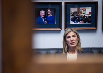 Trahan unveils AI liability discussion draft