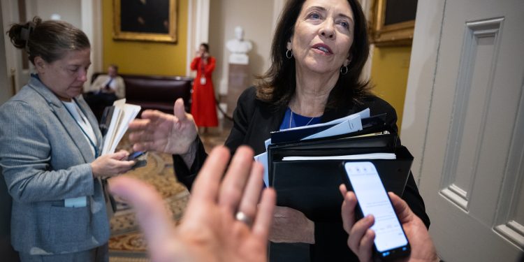 Top Commerce Committee Democrat releases AI framework