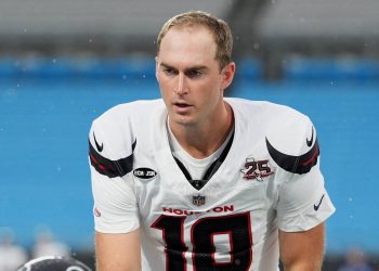 These 4 Texans shouldn’t be on Houston’s roster past the trade deadline