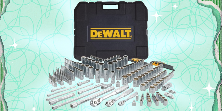 This DeWalt 192-Piece Tool Set Is Still 32% Off After October Prime Day
