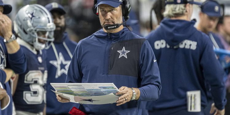 “Dallas was just whooped”: NFL Legend Criticizes Cowboys’ Poor Performance vs Bucs & Calls out Brian Schottenheimer’s Game plan