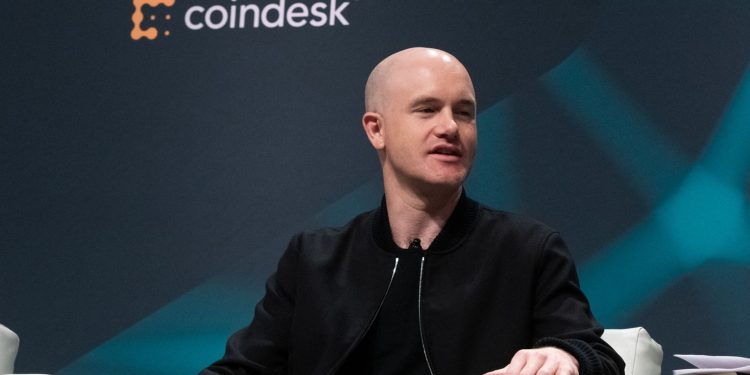 Coinbase, Robinhood, Circle could be early winners of SEC’s tokenized-stock push, analysts say