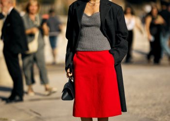 The Shoe and Skirt Combination Sweeping the Street-Style Scene This Month