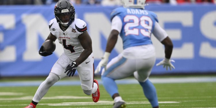 Fantasy football Week 6 waiver wire: Woody Marks, Germie Bernard lead top pickups amid byes and injuries