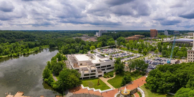 The No. 1 U.S. City for Women in 2026 Is a Baltimore Suburb. High Earnings and Low Unemployment Set It Apart