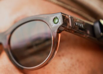 HTC Made Smart Glasses That Are Way More Private