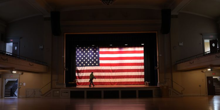 In a Sprawling Theater Project, 34 Playwrights Make Drama From Democracy