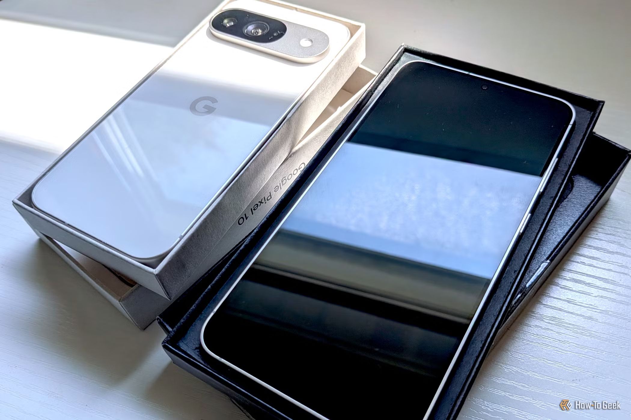 I traded my Pixel for a Galaxy, only to discover my favorite features were Pixel-exclusive