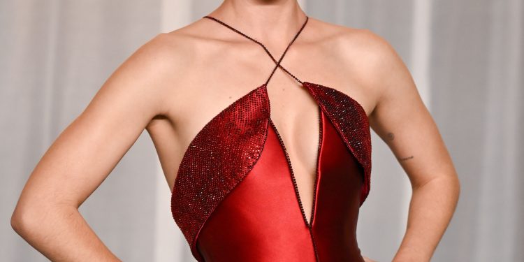 The Story Behind Emma Chamberlain’s Classic Hollywood Look for the 2026 Academy Museum Gala