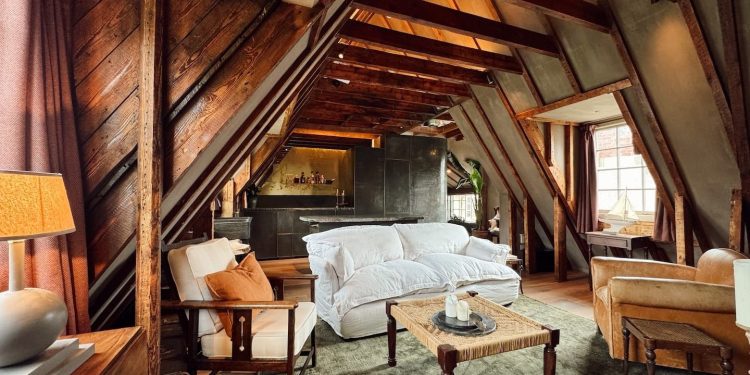 The 12 Best Airbnbs in Scotland for a Folkloric Fall Getaway