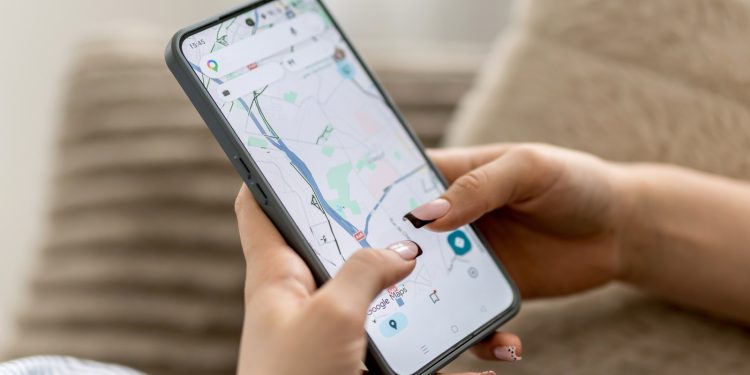 Does Google Maps Use More Data When You Zoom In?