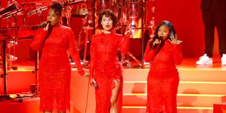Raye Brings Her Search for Romance to 2026 MTV VMAs With “Where Is My Husband?”