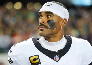 NFLPA calls for “full investigation” into Jalen Hurts situation