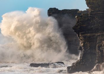 What Was the Largest Wave Ever Recorded?