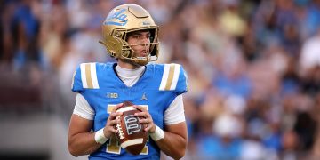 Big Ten power rankings: Unbeaten UCLA knocking on Ohio State’s door