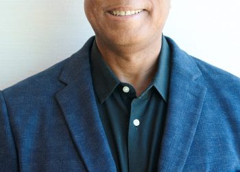 Bernie Williams Is Honoring His Father’s Legacy Through IPF Awareness