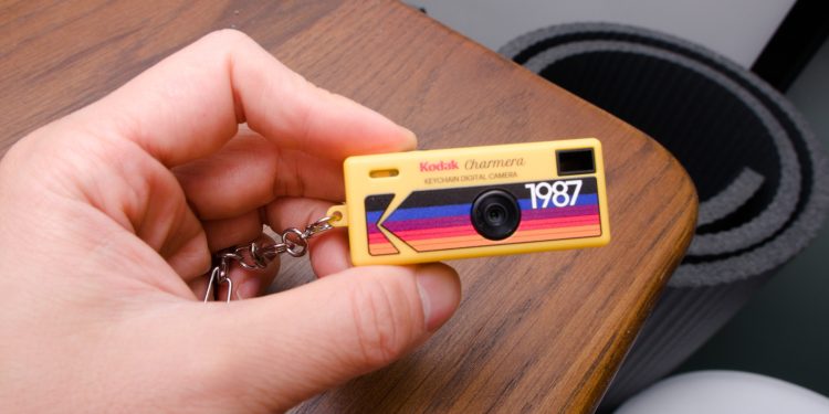 5 USB-C Keychain Gadgets With A Rechargeable Battery