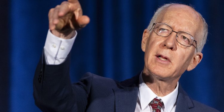 Bill Foster cools on challenging Maxine Waters